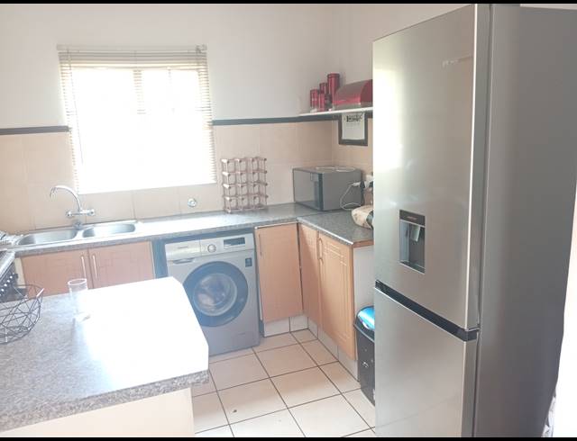 2 BEDROOM TOWNHOUSE FOR SALE IN EQUESTRIA